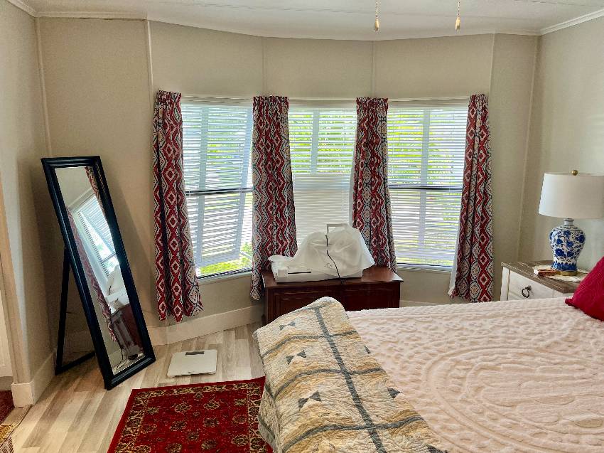 1203 N Indies Circle a Venice, FL Mobile or Manufactured Home for Sale